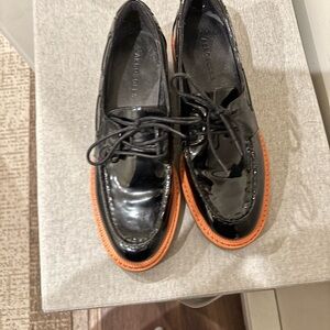 Aerosols Russell, Black Patent with Orange Sole